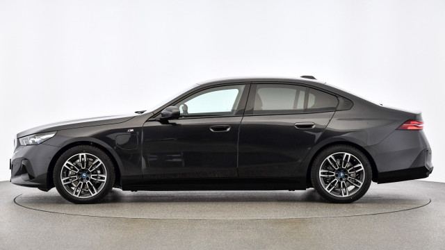 Bild 8: BMW 530e xDrive Limousine G60