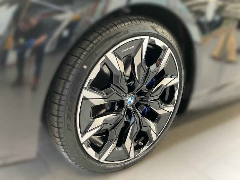 Bild 4: BMW 550e xDrive Touring