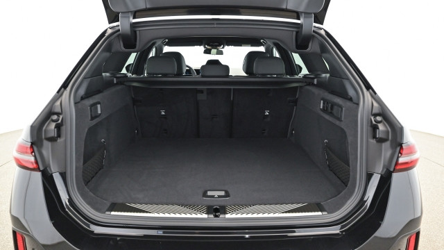 Bild 13: BMW i5 xDrive40 Touring