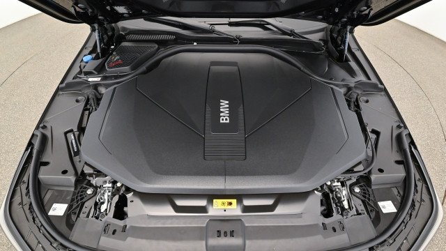 Bild 4: BMW i5 xDrive40 Touring