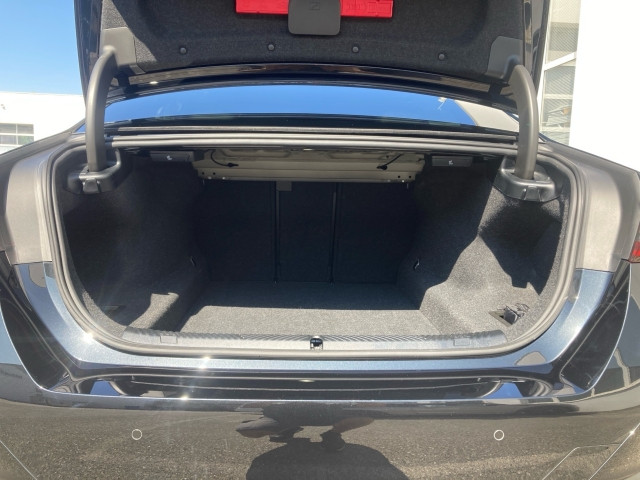 Bild 9: BMW 520d xDrive Limousine G60 B47