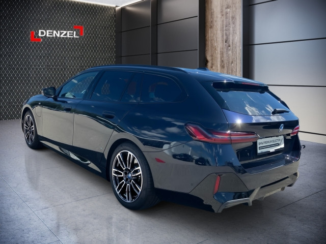 Bild 2: BMW 530e xDrive Touring G61 XB1