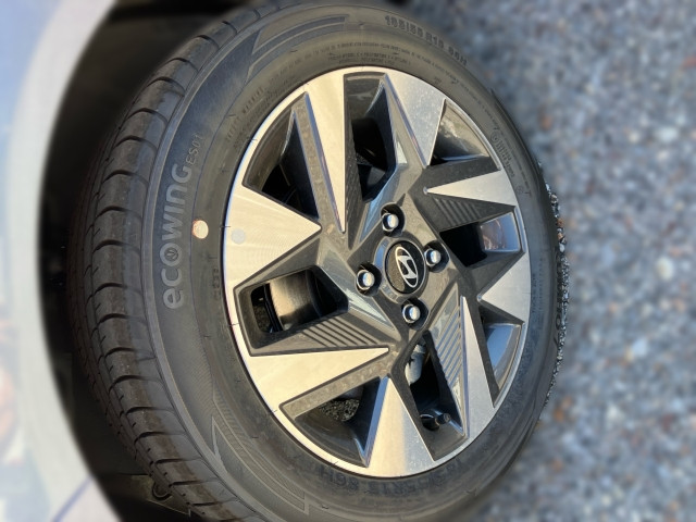 Bild 4: Hyundai i10 GO Plus 1,0 MT