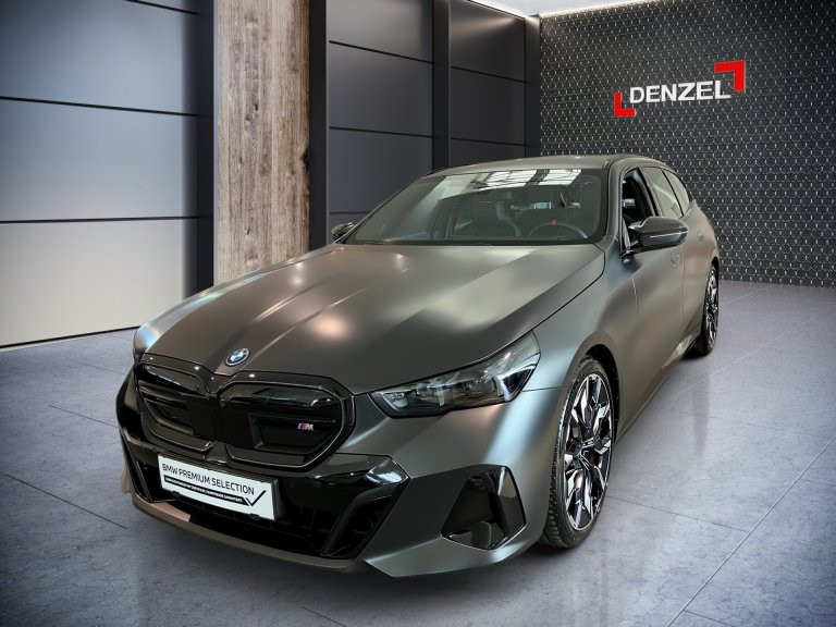 Bild 1: BMW i5 M60 xDrive Touring G61