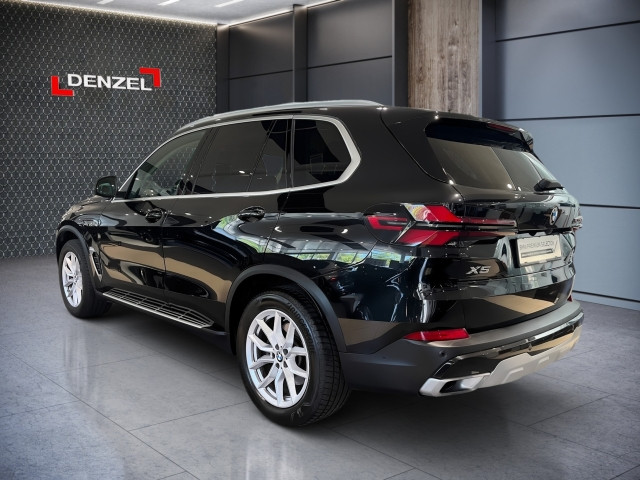 Bild 2: BMW X5 xDrive30d MHEV 48