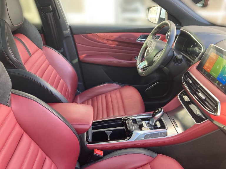 Bild 5: MG EHS 1,5T GDI PHEV Luxury Aut.