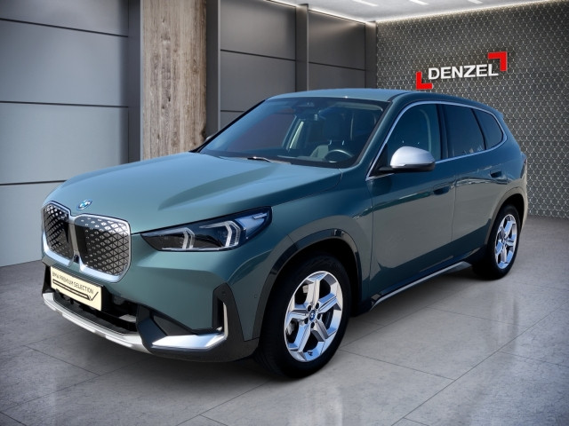 Bild 0: BMW iX1 eDrive20 U11 HB0