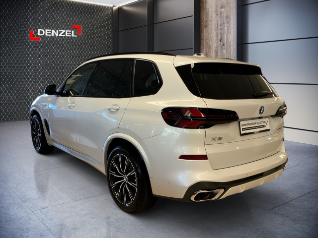 Bild 2: BMW X5 xDrive50e PHEV 25