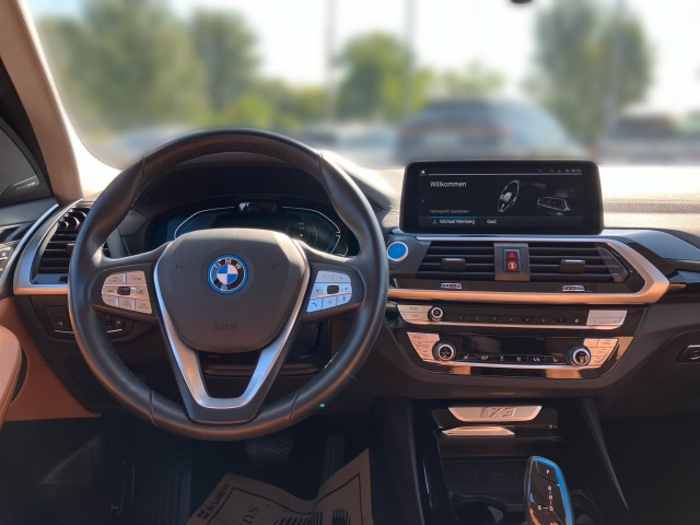 Bild 6: BMW iX3 G08 HA0