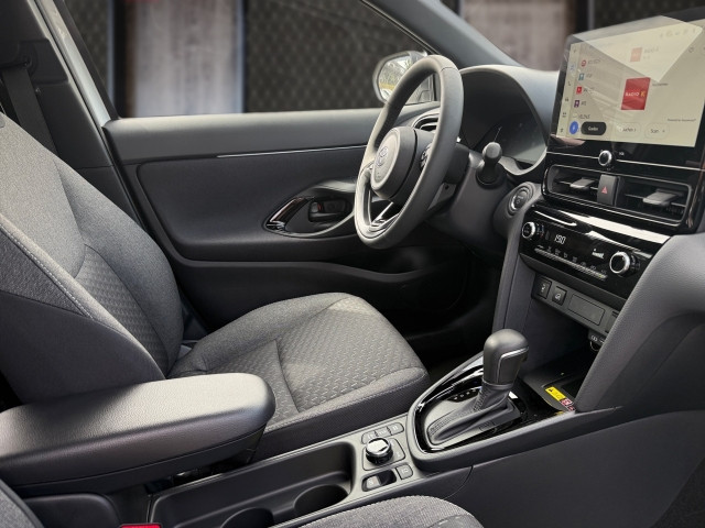 Bild 5: Toyota Yaris Cross - 1,5 l 4x4 Hybrid  Active D