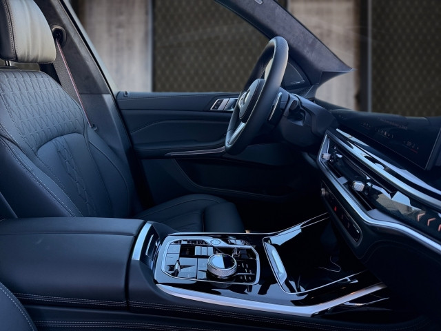 Bild 5: BMW X7 xDrive40d G07 B57