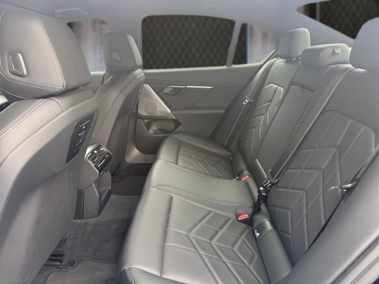 Bild 9: BMW 520d xDrive Limousine G60 B47