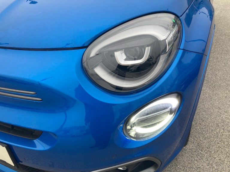 Bild 11: Fiat 500X Dolcevita MY22-Hybrid 130 7-Gang DCT Sondermodell Dolce