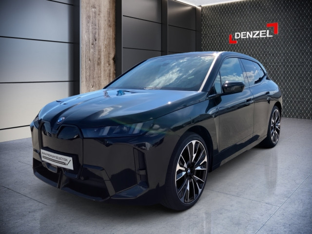 Bild 0: BMW iX xDrive45