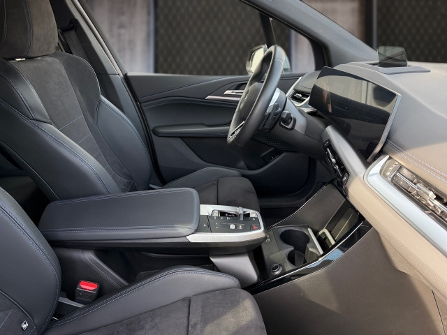 Bild 5: BMW 218d Active Tour B47