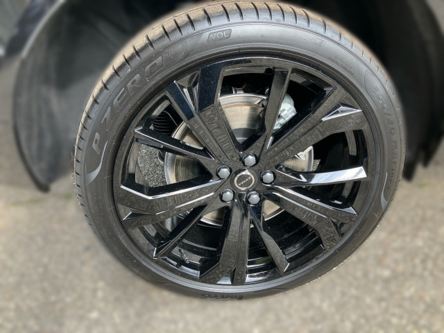 Bild 4: VOLVO PKW XC60 T6 AWD Plug-In Hybrid Ultra Black Edition