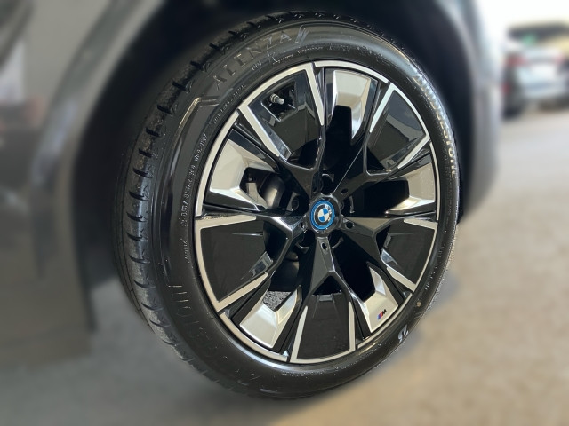 Bild 4: BMW iX3 G08 HA0