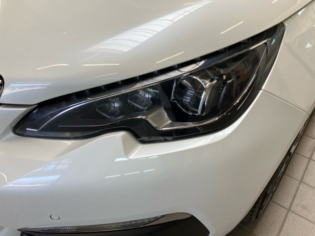 Bild 11: Peugeot 308 1,6 PureTech 225