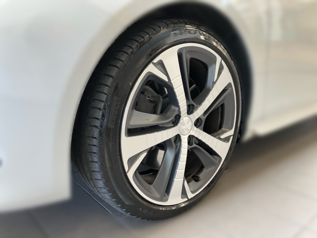 Bild 4: Peugeot 308 1,6 PureTech 225