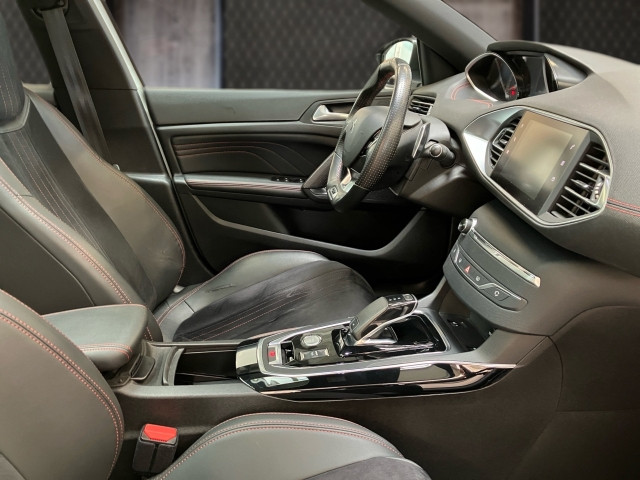 Bild 5: Peugeot 308 1,6 PureTech 225