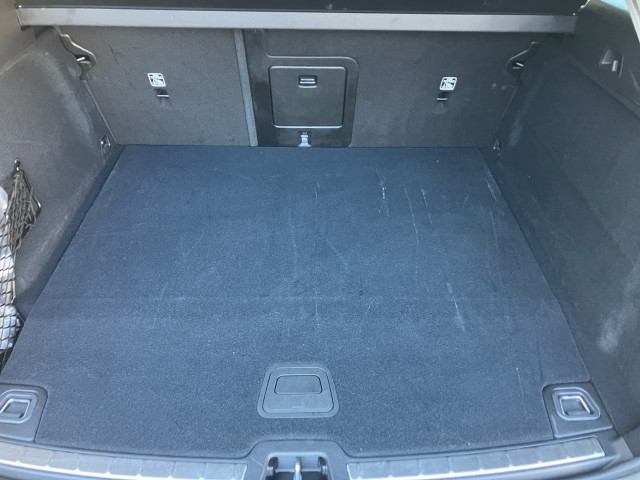 Bild 9: VOLVO PKW XC60 Plus, T6 Plug-in Hybrid, Elektrisch/Benzin, Dark