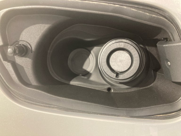 Bild 9: VOLVO PKW XC40 B3 4You Plus Dark