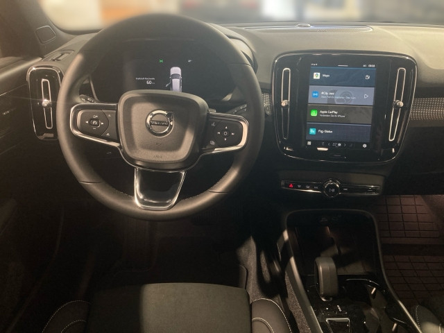 Bild 4: VOLVO PKW XC40 B3 4You Plus Dark