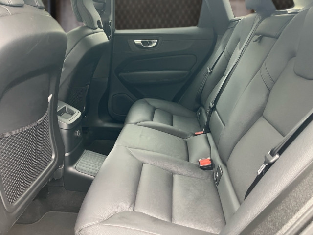 Bild 8: VOLVO PKW XC60 Plus, T6 Plug-in Hybrid, Elektrisch/Benzin, Dark