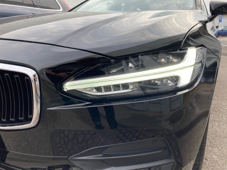 Bild 11: VOLVO PKW V90 D3 Momentum Pro