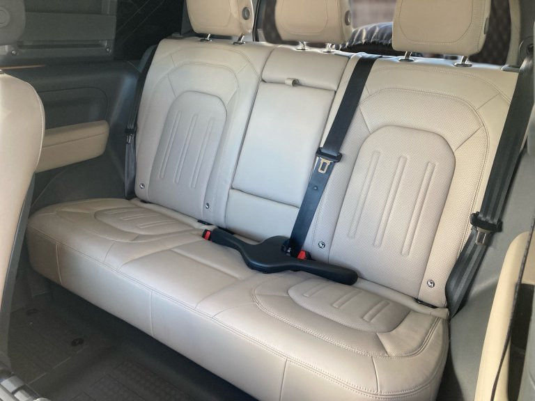 Bild 8: Land Rover Defender 90 SE P300 AWD Aut.