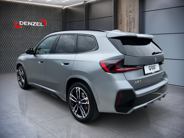 Bild 2: BMW iX1 xDrive30 U11