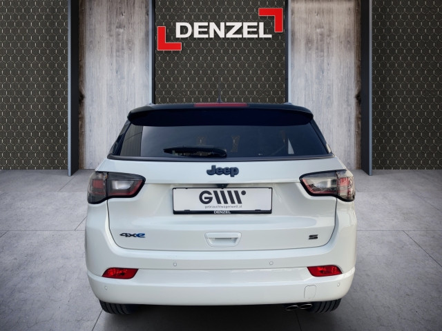 Bild 10: Jeep Compass 1.3 PHEV S AT 4xe
