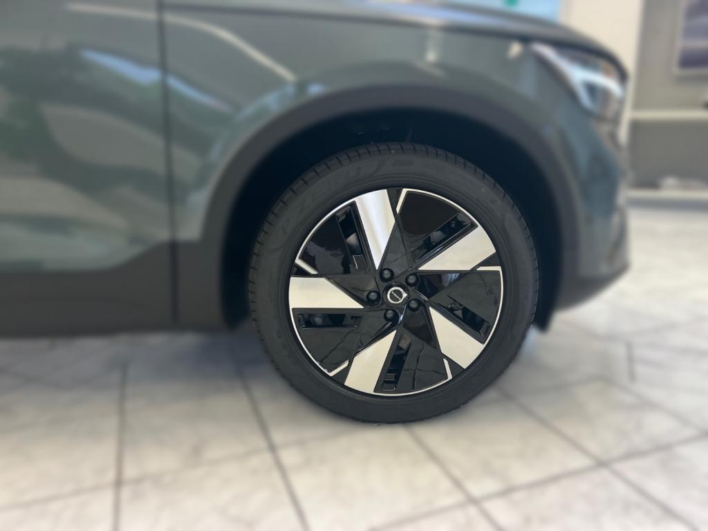 Bild 4: VOLVO PKW EX40 Ultra Single Motor Extended Range