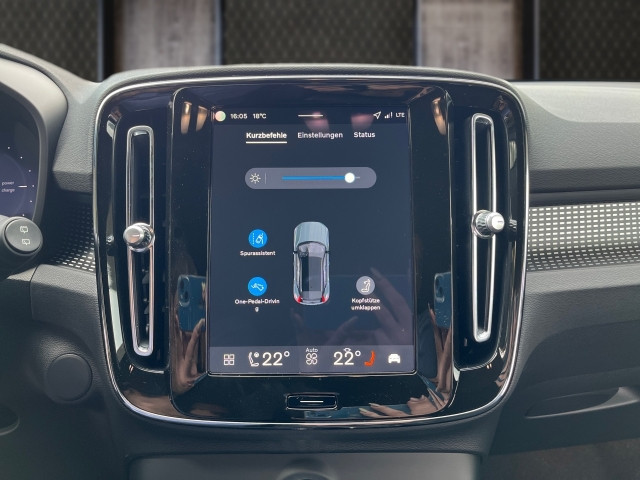 Bild 7: VOLVO PKW EX40 Plus, Single Motor Extended Range, Vollelektrisch