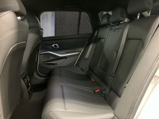 Bild 8: BMW 330e xDrive Touring G21