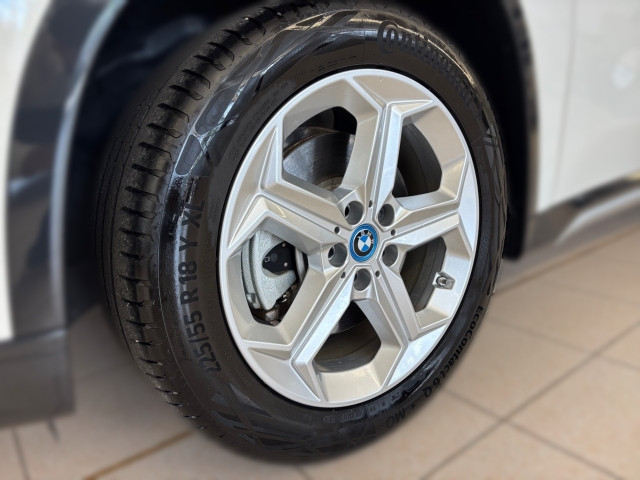 Bild 4: BMW iX1 xDrive30 U11 XE2