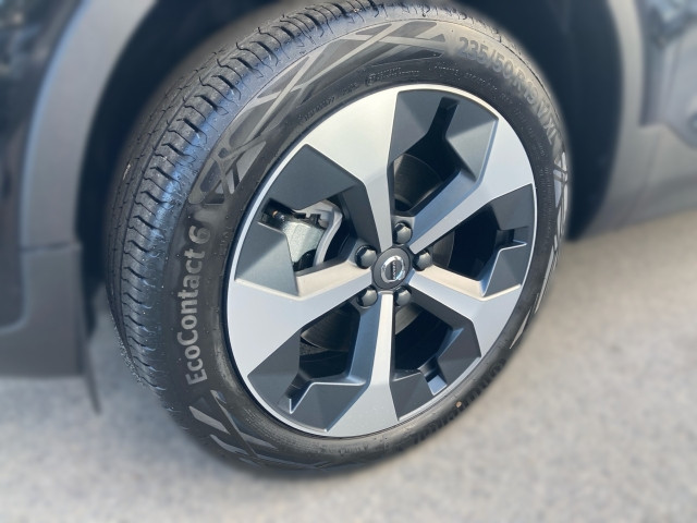 Bild 2: VOLVO PKW XC40 Plus, B3 Mild Hybrid, Benzin, Dark