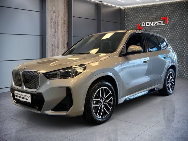 Bild 0: BMW iX1 eDrive20 U11 HB0