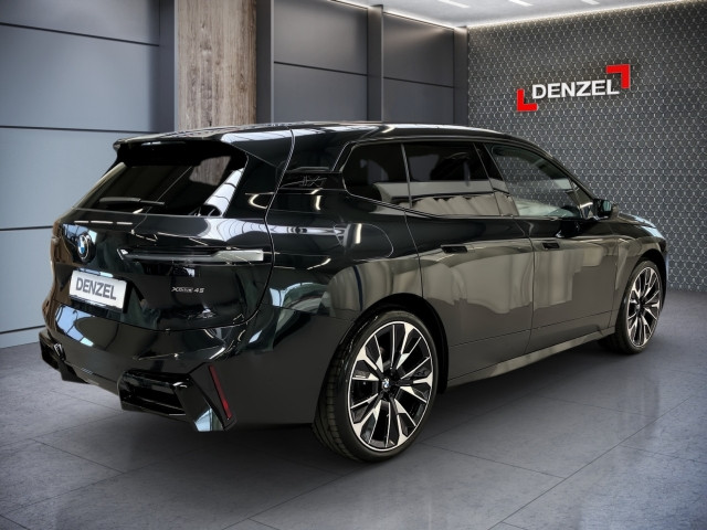 Bild 3: BMW PKW i-Serie iX xDrive45