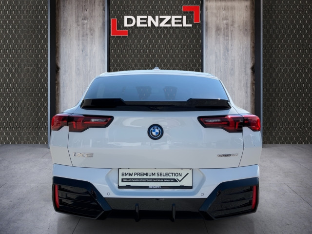 Bild 10: BMW iX2 eDrive20 U10 HB0