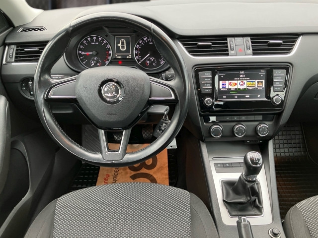 Bild 6: Skoda Octavia 1,6 TDI Ambition