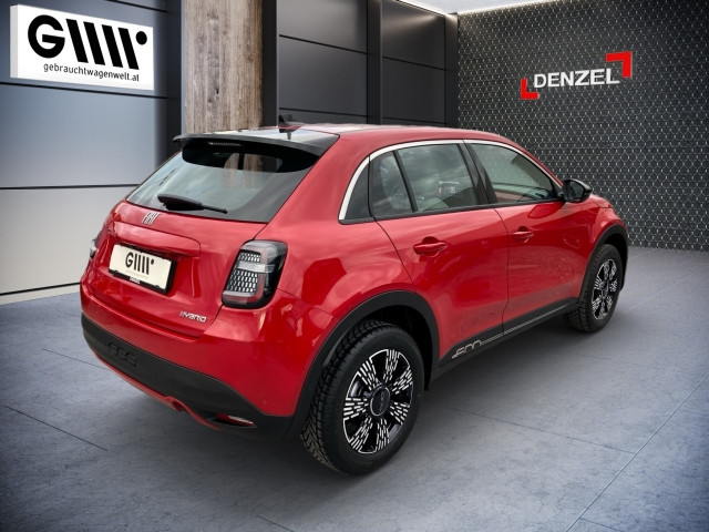 Bild 3: Fiat 600 Hybrid 100