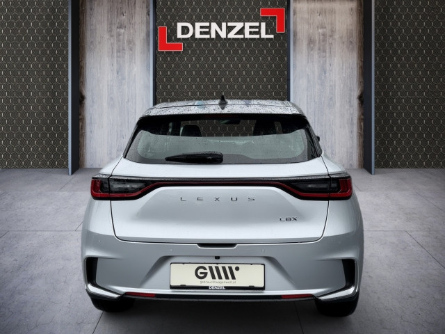 Bild 10: Lexus LBX Relax CVT 4x4