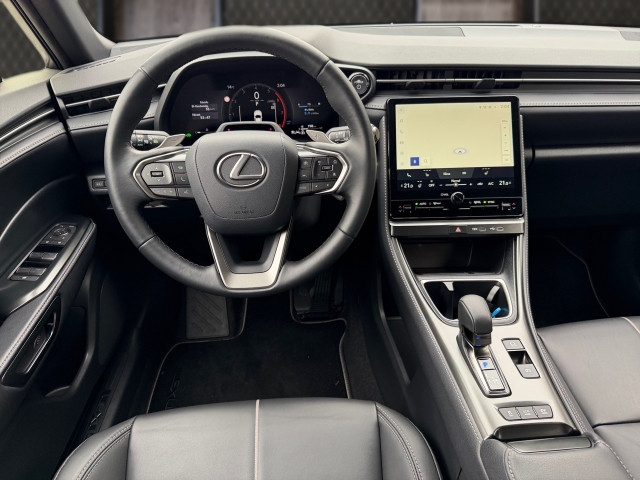 Bild 6: Lexus LBX Relax CVT 4x4