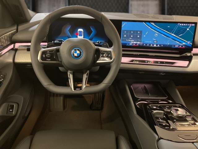 Bild 10: BMW 550e xDrive Limousine G60 XB1