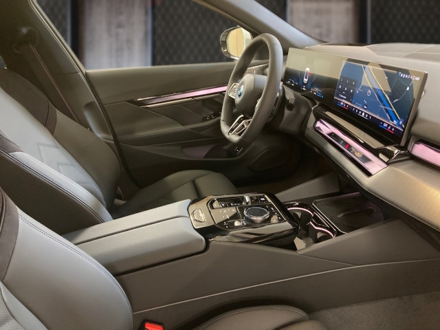 Bild 13: BMW 550e xDrive Limousine G60 XB1