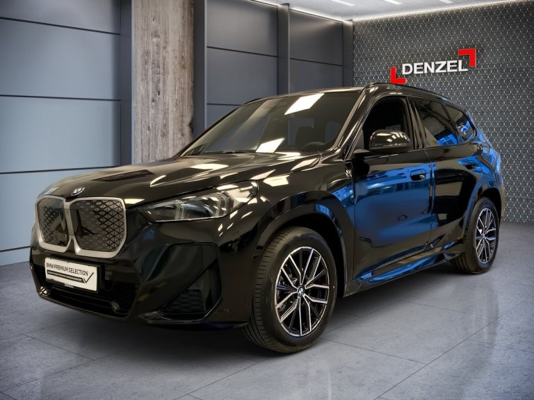 Bild 0: BMW iX1 eDrive20 U11 HB0