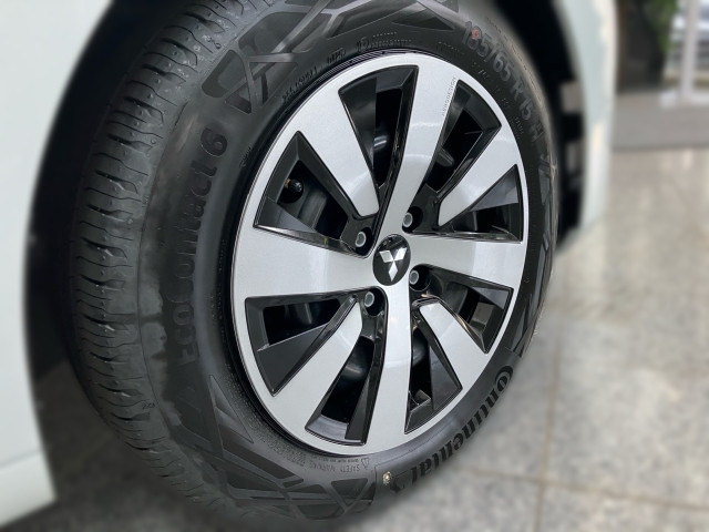 Bild 4: Mitsubishi Colt 1,0 MPI Turbo YUKI Invite C 26