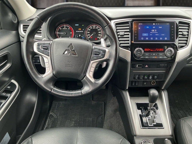 Bild 6: Mitsubishi L 200 2,2 DI-D HP 4WD Doppelkabine Diamond Aut.