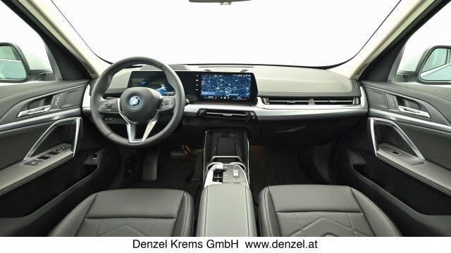 Bild 9: BMW iX1 eDrive20 U11 HB0